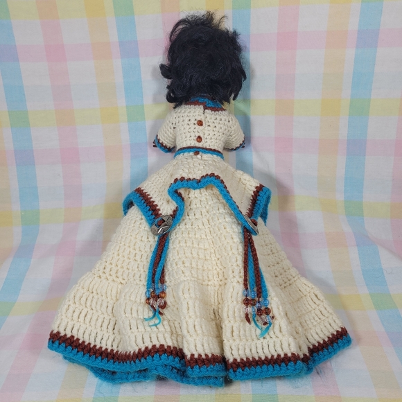 Vintage Native indigenous doll Regal Toy Canada open close eyes crochet dress - Picture 7 of 9